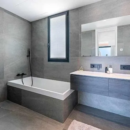 Villa 797 - Lujosa Y Moderna En Puerto Marina