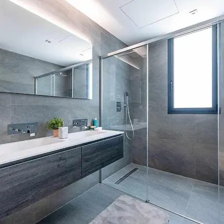 Villa 797 - Lujosa Y Moderna En Puerto Marina