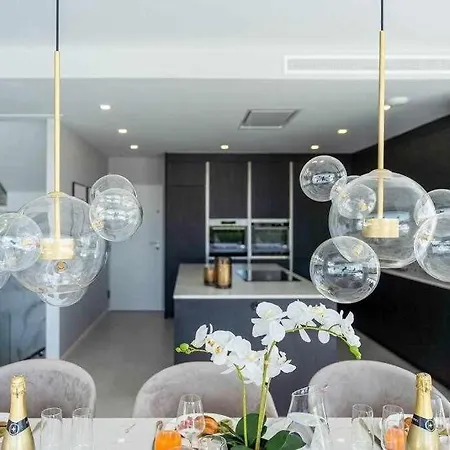 Villa 797 - Lujosa Y Moderna En Puerto Marina